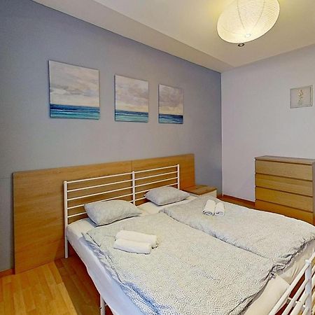 2Br Apt With Free Garage Parking, Close To The Historic Centre บราติสลาวา ภายนอก รูปภาพ
