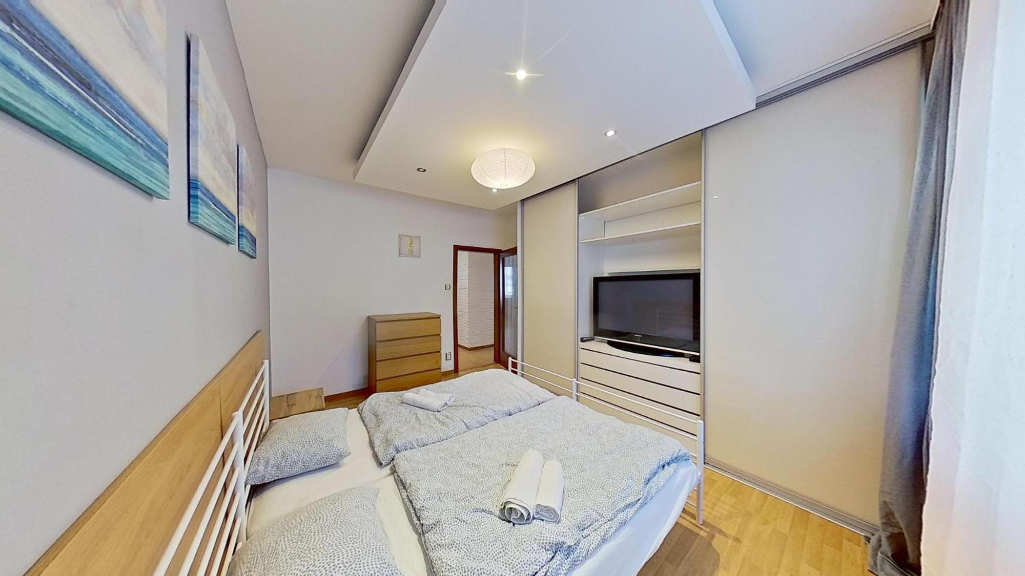 2Br Apt With Free Garage Parking, Close To The Historic Centre บราติสลาวา ภายนอก รูปภาพ