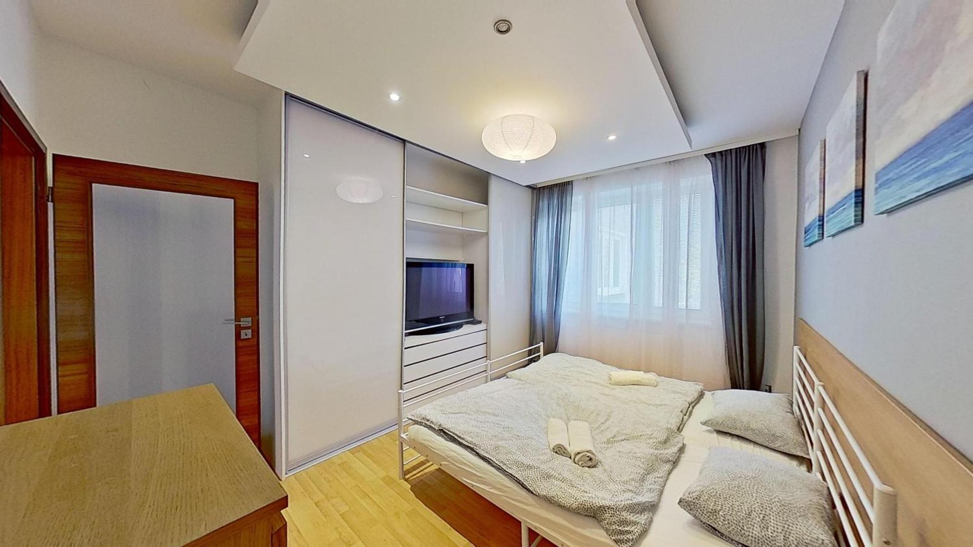2Br Apt With Free Garage Parking, Close To The Historic Centre บราติสลาวา ภายนอก รูปภาพ